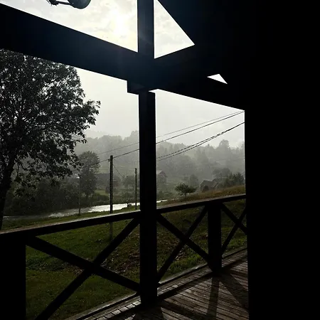 木屋 задільське *